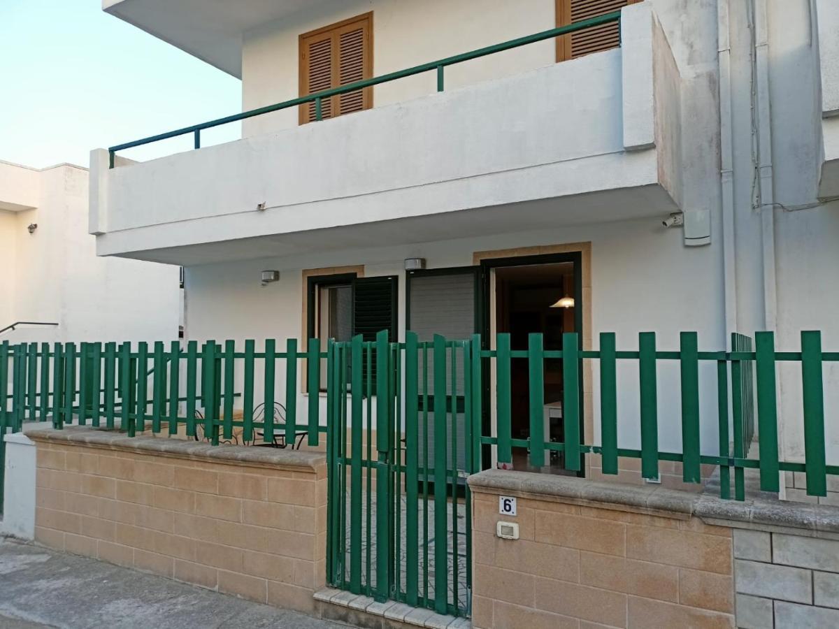 Villetta Poesia 50 M Dal Mare Con Giardino E Parcheggio Torre dell'Orso Buitenkant foto